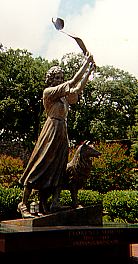 waving-girl.jpg